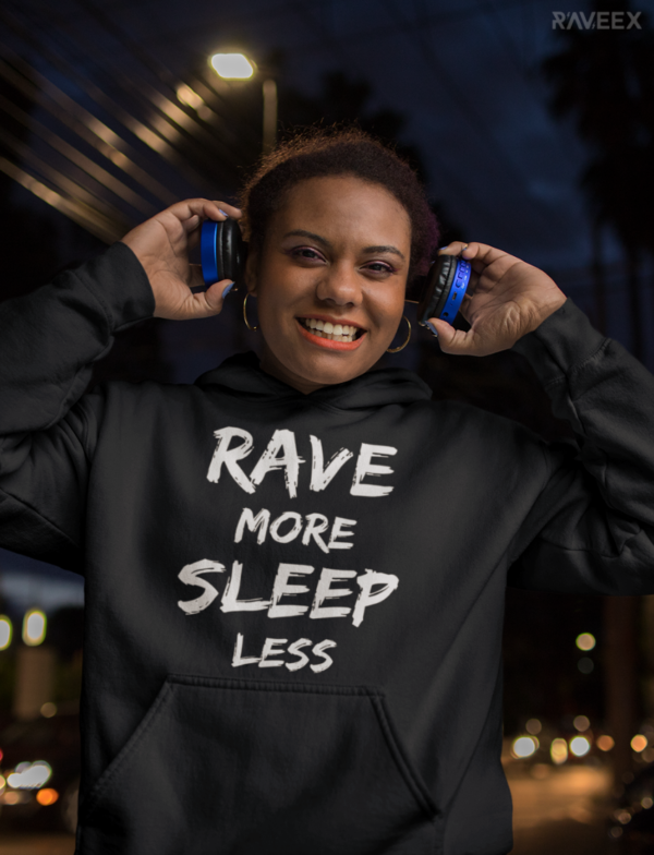 Hoodie à design frontal - Rave More - Sleep Less - Image 3