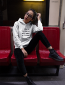 Hoodie à design frontal - I have a therapist her name is techno