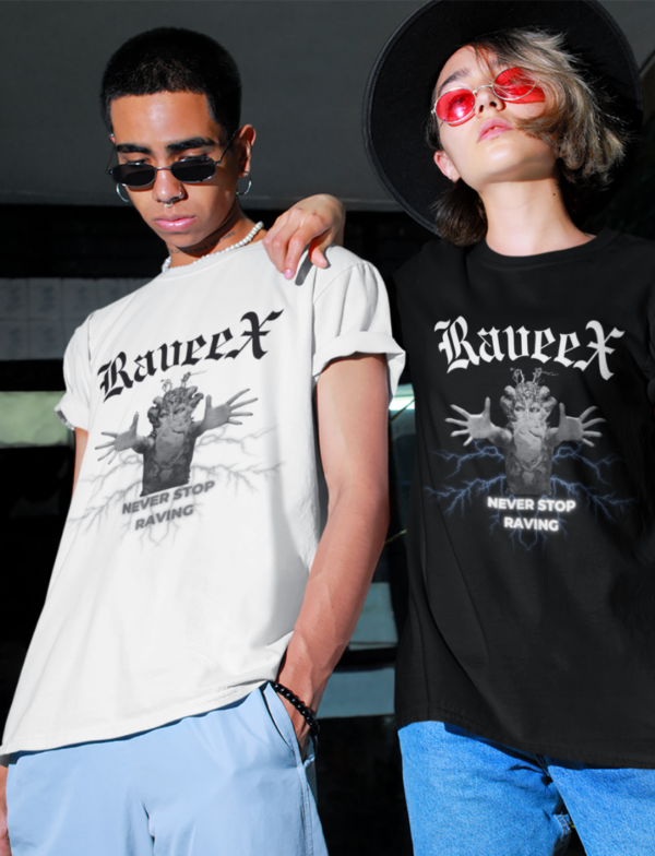 T-shirts à design frontal - Never stop raving - Image 3